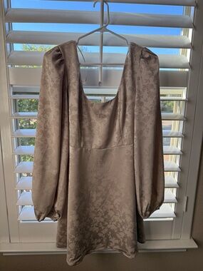 Elegant Taupe Floral Jacquard Mini Dress with Puffed Sleeves - Boutique